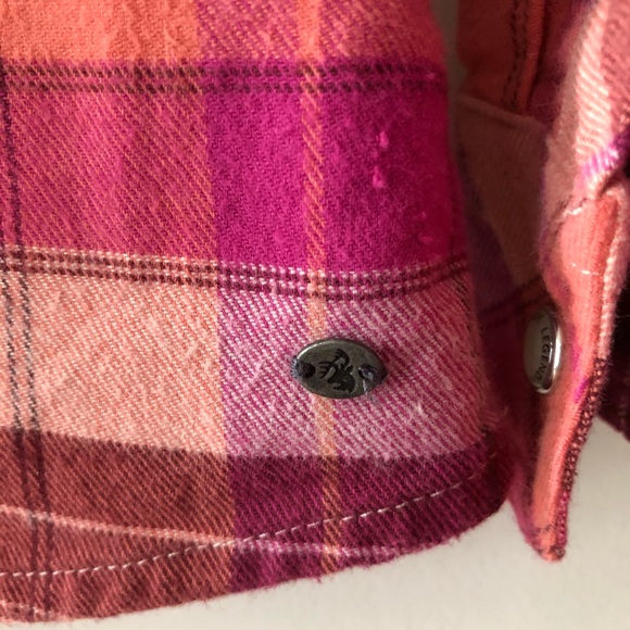 Legendary Whitetails Flannel Hoodie - Size Small - Picture 3 of 8